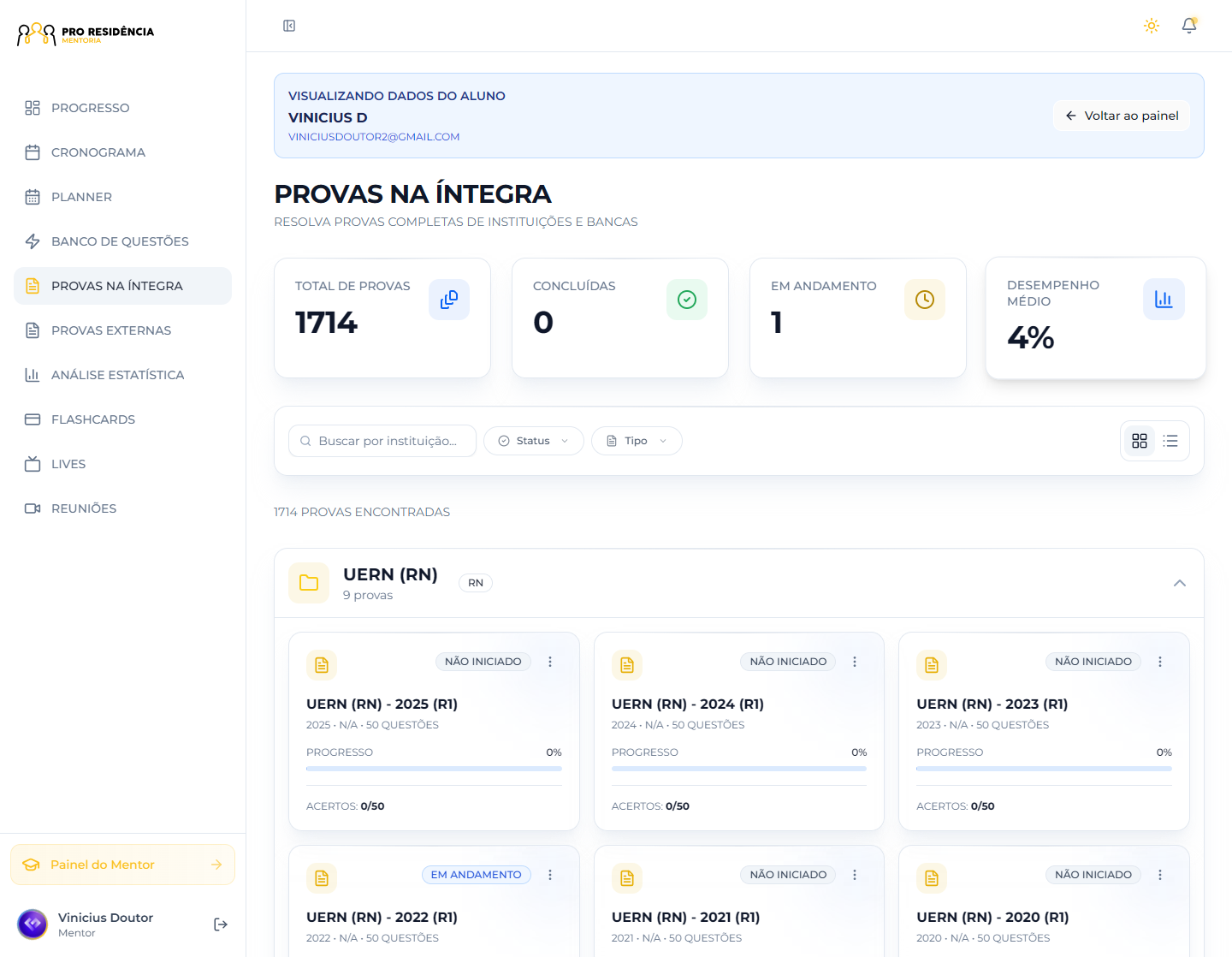 Provas na íntegra no modo claro, com o acervo agrupado por instituição